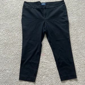 Old Navy Mid Rise pixie pant
